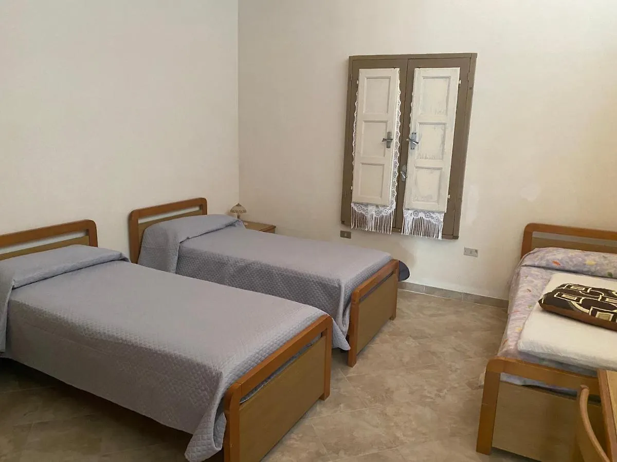Feriehus Baraka - Bungalow Sulla Spiaggia Donnalucata